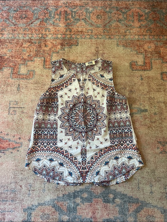 Verse Tops - Sleeveless Medallion-Print Cream Camisole with Blue & Rust Accents